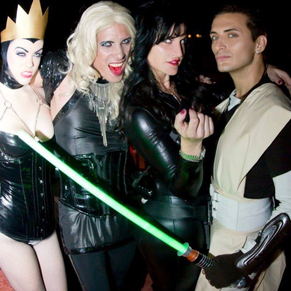 Meet your Posher, Alisa - Picture 2 of 16